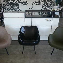 VZOR präsentiert neuen Sessel RM58 